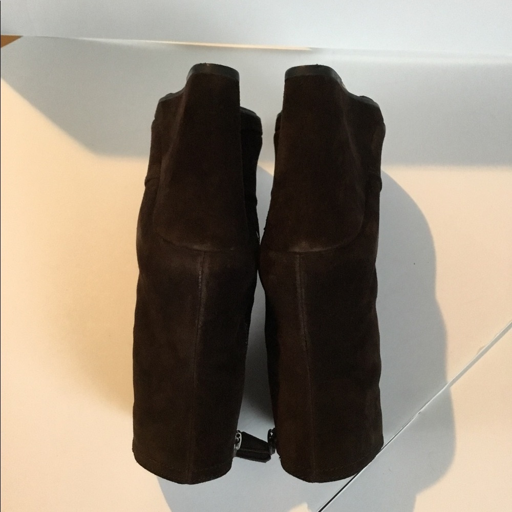 PRADA - Picture 9 of 15